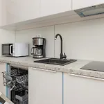 Modern With Terrace And Parking In By Renters Appartamento Świnoujście