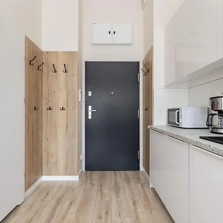 Modern With Terrace And Parking In By Renters アパート シフィノウイシチェ