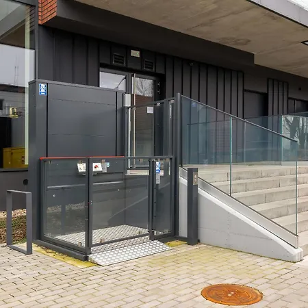 アパート Modern With Terrace And Parking In By Renters