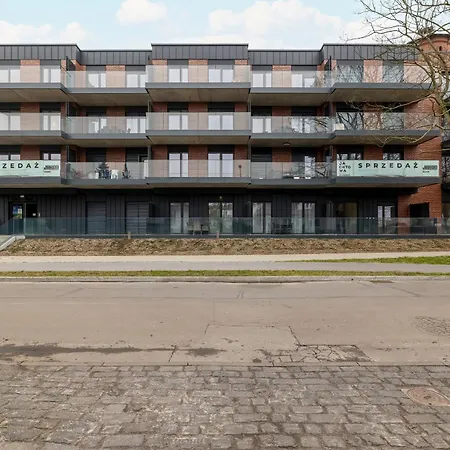 Modern With Terrace And Parking In By Renters