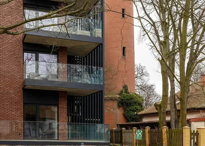 Modern With Terrace And Parking In By Renters